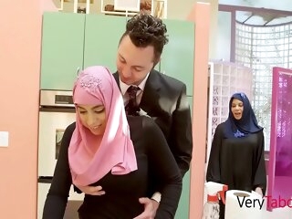 Arab Daughter Encircling Hijab Fucks Father- Ella Knox